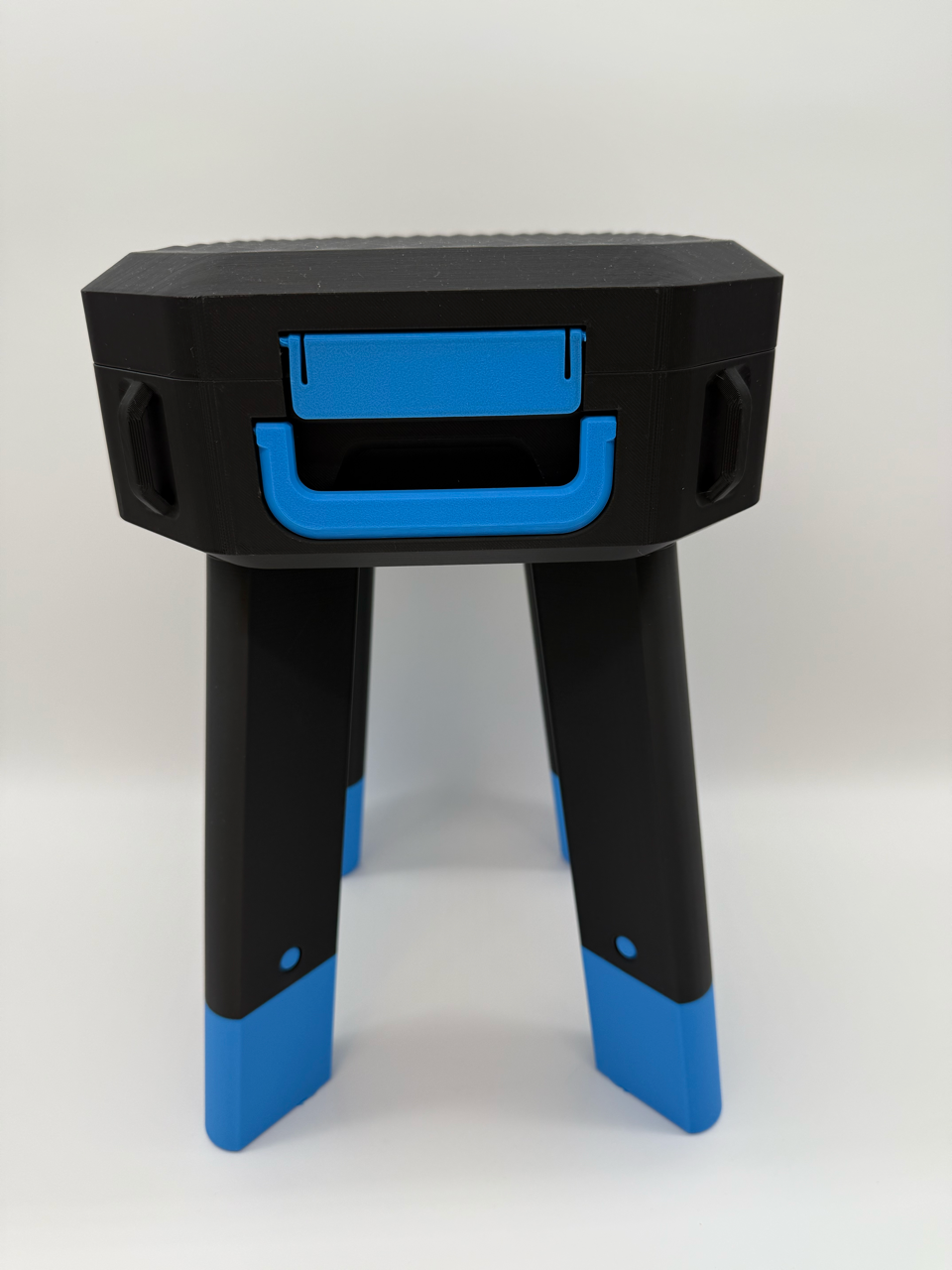 Folding Stool with Storage Space – Innovative Design with Handle and Click Closure